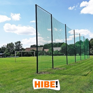 Piłkochwyt 4m wysokości   Siatka oczko 4,5x4,5cm   Grubość siatki 4mm