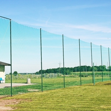 Piłkochwyt 5m wysokości   Siatka oczko 4,5x4,5cm   Grubość siatki 3mm