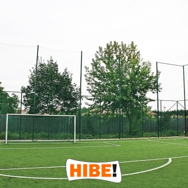 Piłkochwyt 5m wysokości   Siatka oczko 10x10cm   Grubość siatki 6mm