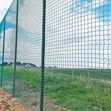 Piłkochwyt 6m wysokości   Siatka oczko 4,5x4,5cm   Grubość siatki 3mm