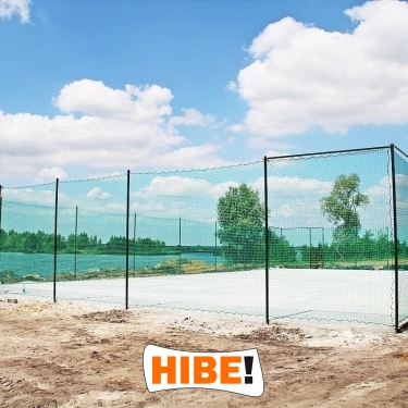 Piłkochwyt 4m wysokości   Siatka oczko 10x10cm   Grubość siatki 5mm