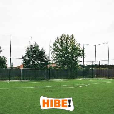 Piłkochwyt 4m wysokości   Siatka oczko 10x10cm   Grubość siatki 6mm