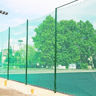 Piłkochwyt 5m wysokości   Siatka oczko 6x6cm   Grubość siatki 4mm