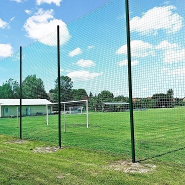 Piłkochwyt 6m wysokości   Siatka oczko 10x10cm   Grubość siatki 4mm