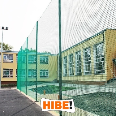 Piłkochwyt 6m wysokości   Siatka oczko 4,5x4,5cm   Grubość siatki 4mm